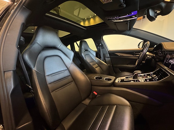 Porsche Panamera 4 11 of 26