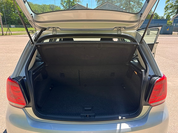 Volkswagen Polo 5 of 8