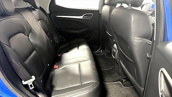 MG ZS EV 6 of 12