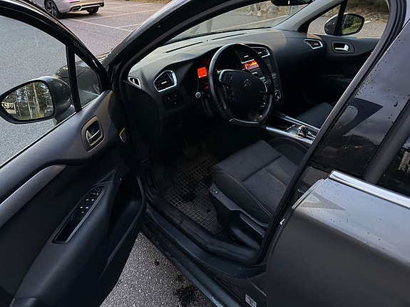 Citroen C4 6 of 7