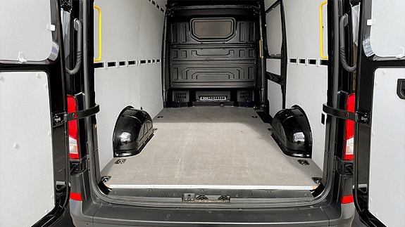 Volkswagen Crafter 12 of 13