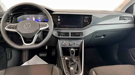 Volkswagen Polo 10 of 12