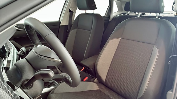 Volkswagen Polo 8 of 12