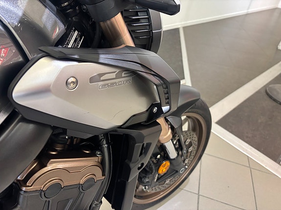 Honda CB650R ABS 12 Mån garanti 6 of 6