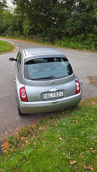 Nissan Micra 3 of 8