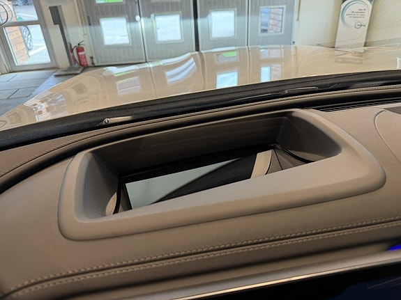 Mercedes-Benz GLC300 de 22 of 30