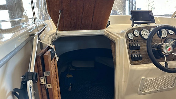 Ryds 23 WA Mercruiser 4,3 -04 11 of 14