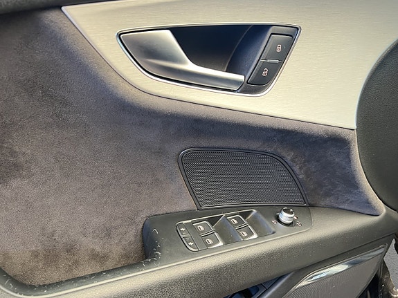 Audi A7 9 of 26