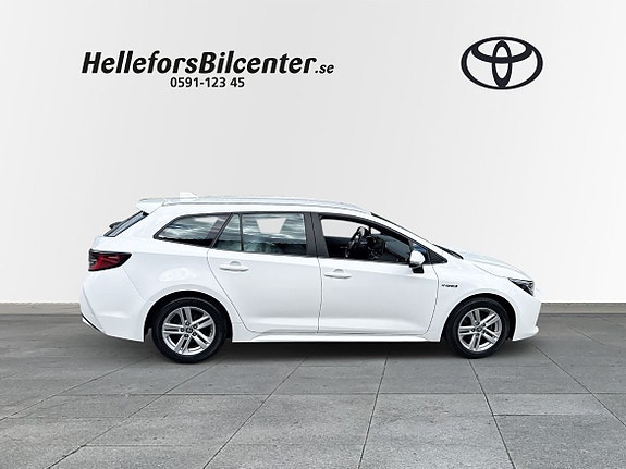 Toyota Corolla 17 of 21