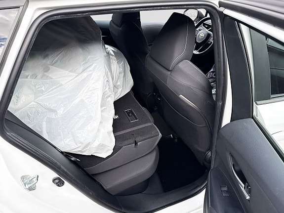 Toyota Corolla 7 of 21