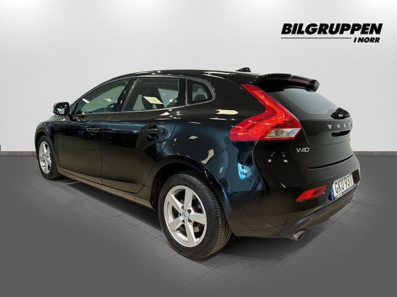 Volvo V40 6 of 15