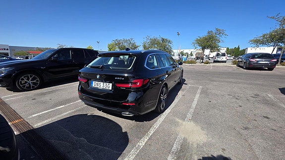BMW 530e 6 of 9