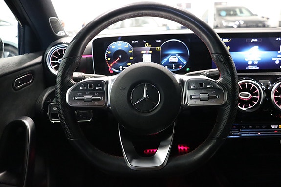 Mercedes-Benz A180 12 of 28