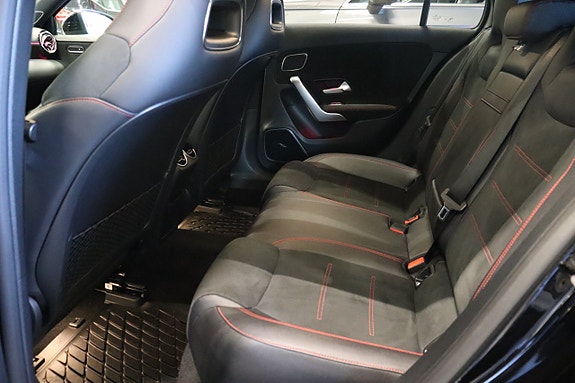 Mercedes-Benz A180 9 of 28
