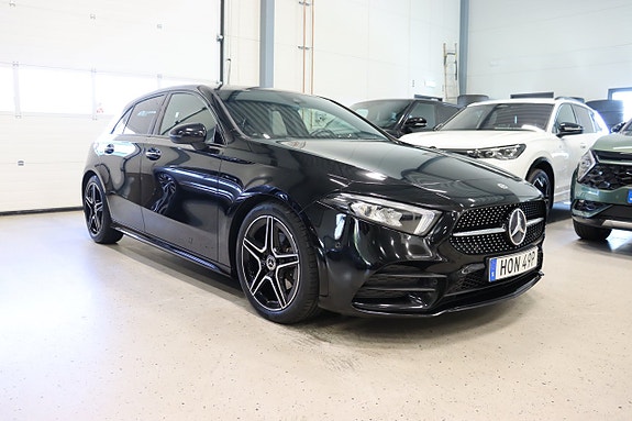 Mercedes-Benz A180 2 of 28