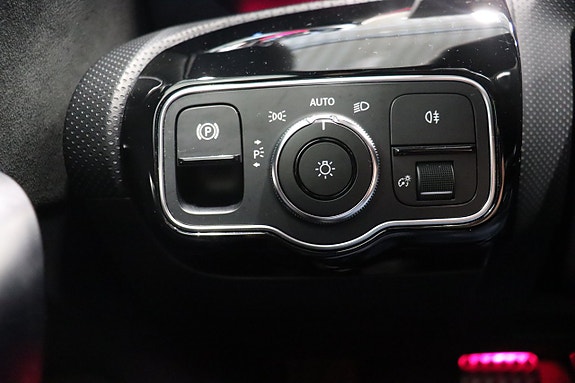 Mercedes-Benz A180 25 of 28