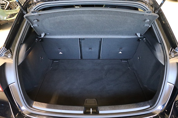 Mercedes-Benz A180 6 of 28