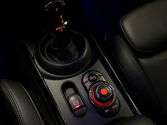 MINI Clubman Cooper S 23 of 24
