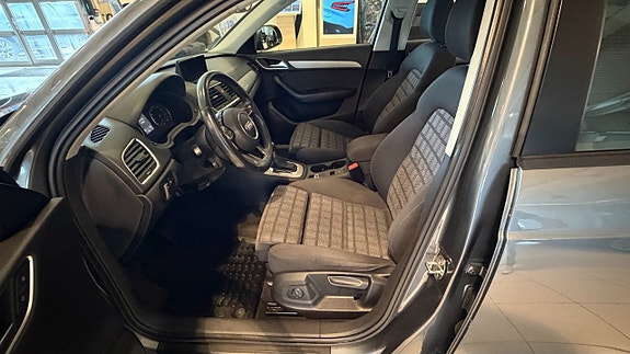 Audi Q3 6 of 11