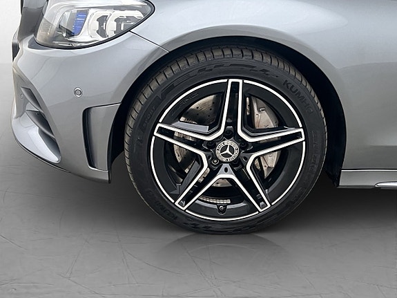 Mercedes-Benz C300 29 of 30