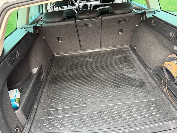 Volkswagen Passat 25 of 25