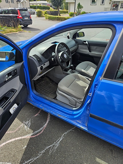 Volkswagen Polo 5 of 9