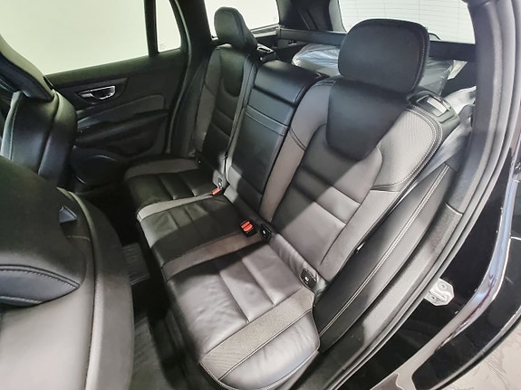 Volvo V60 10 of 26