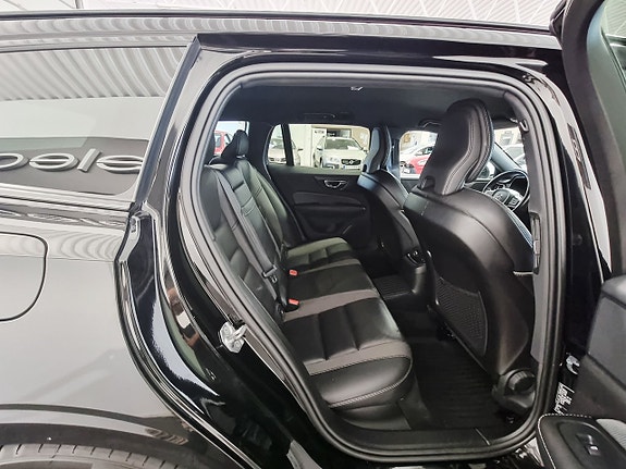 Volvo V60 20 of 26