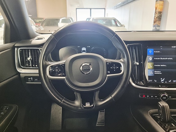 Volvo V60 11 of 26