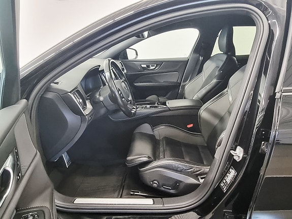 Volvo V60 5 of 26