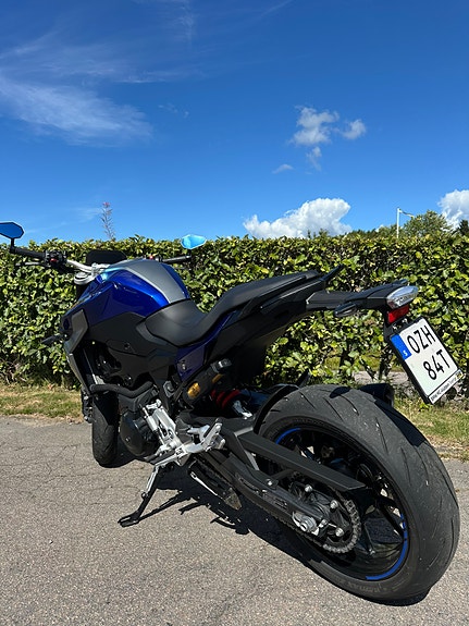 BMW F 900 R 4 of 5