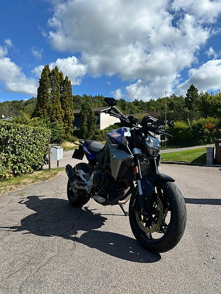 BMW F 900 R 2 of 5