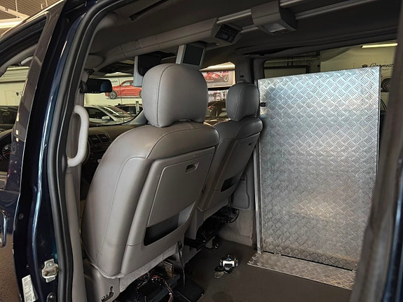 Chevrolet Uplander 8 of 23