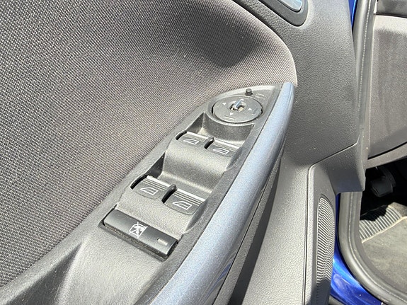 Ford Focus 17 of 19