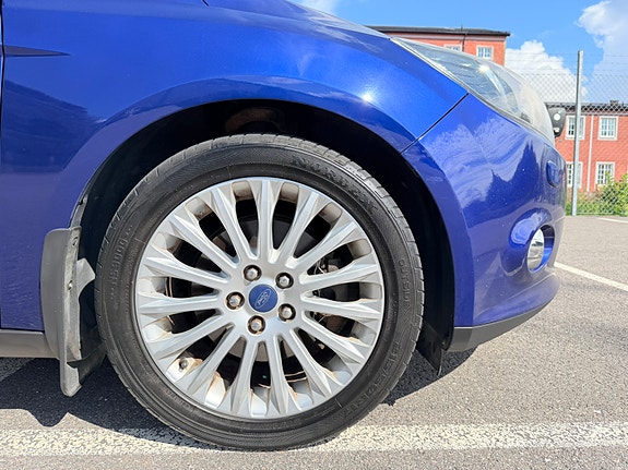 Ford Focus 7 of 19