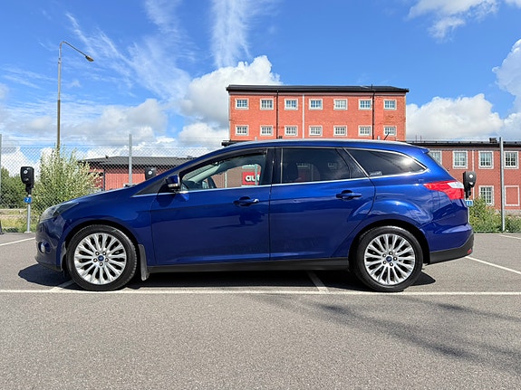 Ford Focus 2 of 19