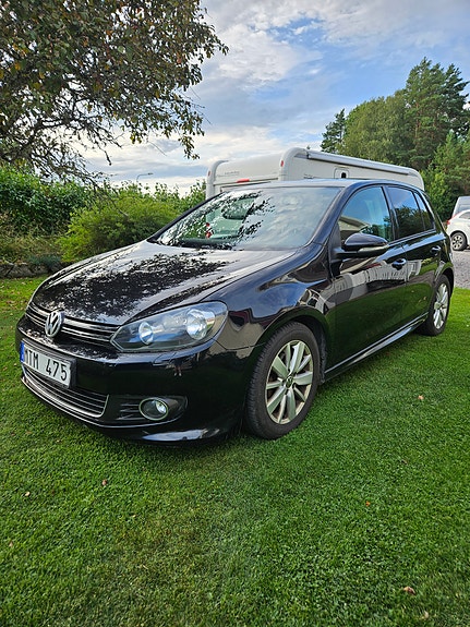 Volkswagen Golf VI 2 of 6