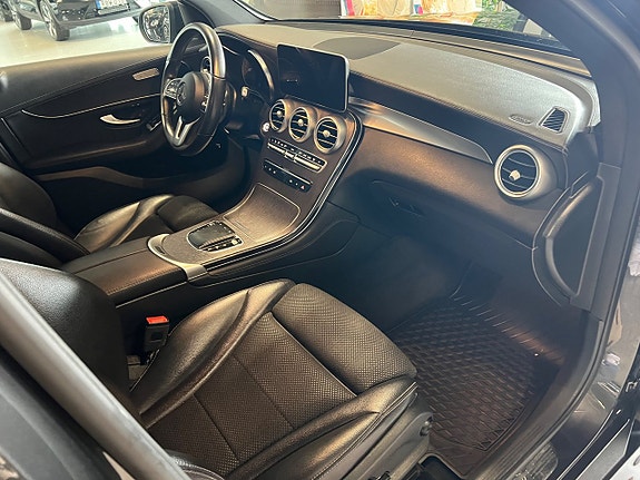 Mercedes-Benz GLC220 d 11 of 19