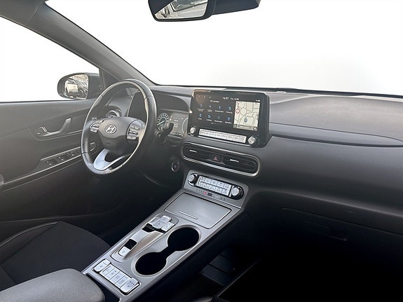 Hyundai Kona 13 of 17