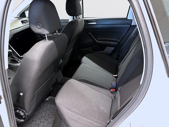 Volkswagen Polo 9 of 12