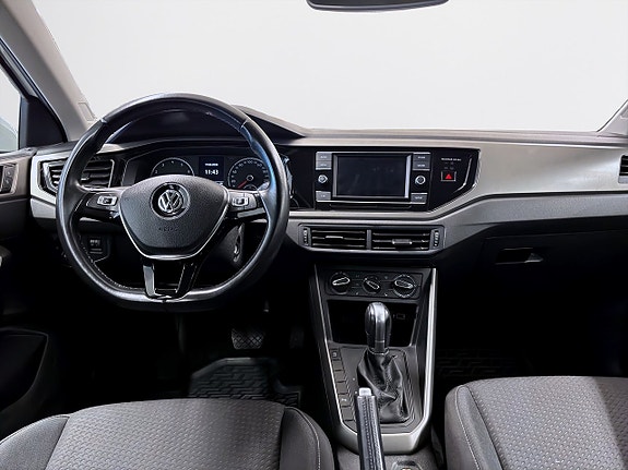 Volkswagen Polo 10 of 12