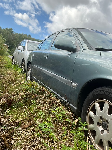Volvo S60 3 of 6