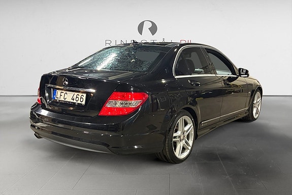 Mercedes-Benz C180 7 of 17