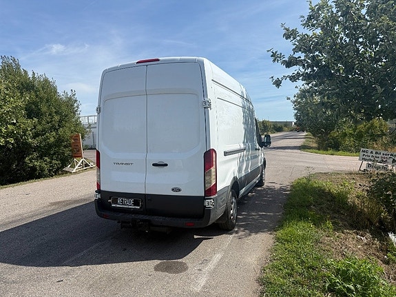 Ford Transit 3 of 5