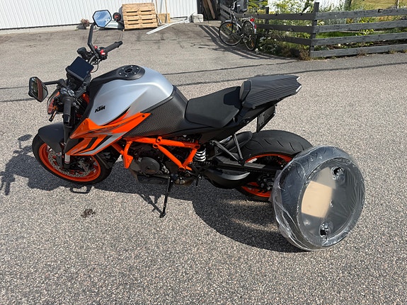 KTM 1290 Super Duke R - Tech Pack 5 of 7