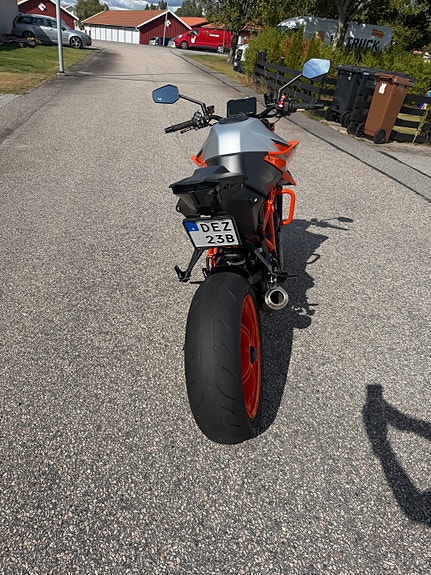 KTM 1290 Super Duke R - Tech Pack 3 of 7