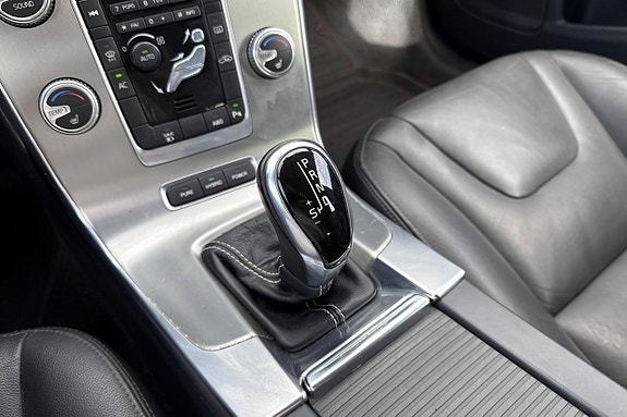 Volvo V60 12 of 12