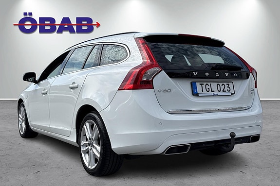 Volvo V60 6 of 12