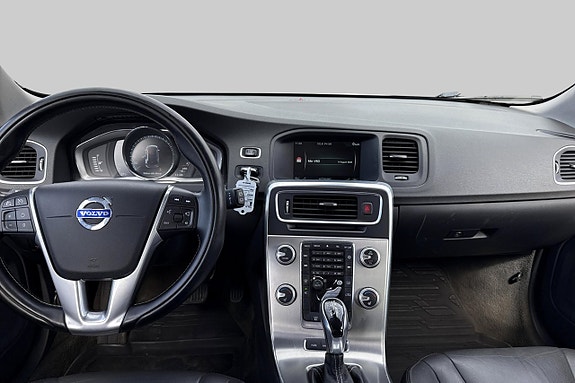 Volvo V60 7 of 12