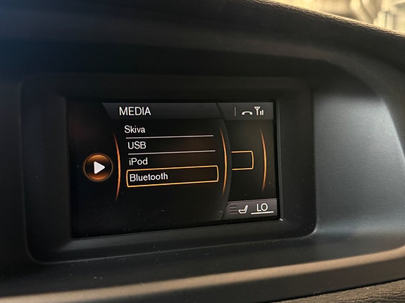 Volvo V40 20 of 22